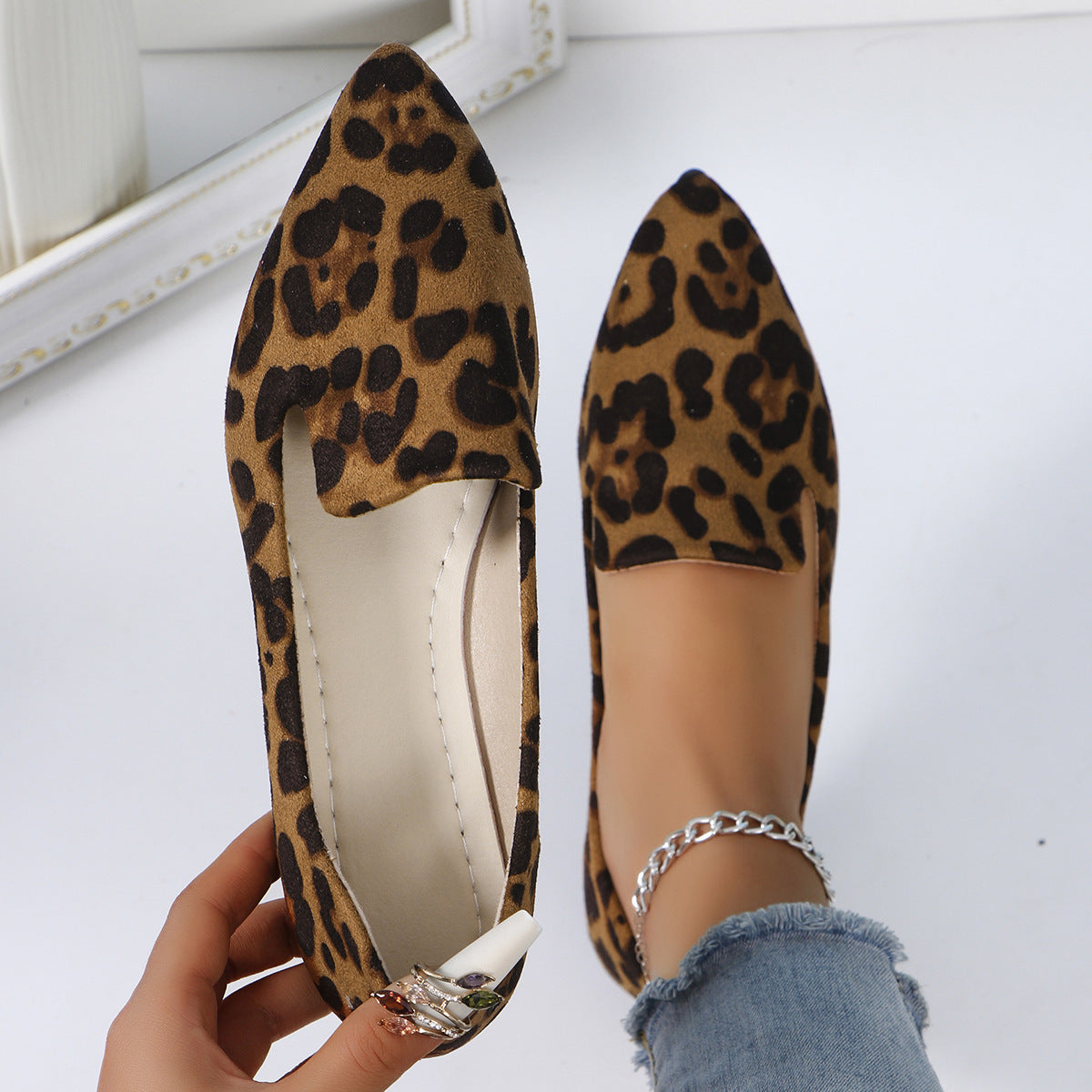 Leopard Print Shallow Mouth Pointed Flat Casual Shoes